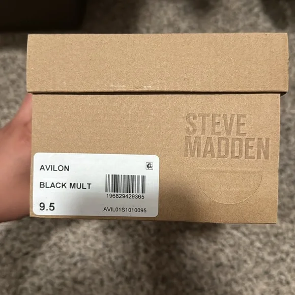 New Steve Madden Black Furry Heels. - Picture 4 of 6